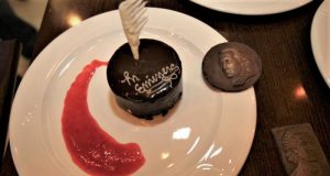 La Constanţa, de două ori pe an suntem regalaţi cu Mihai Eminescu Prăjitura Mihai Eminescu