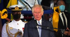 Barbados s-a lepădat, urmează Canada cu peronul pe stânga? Sursa: Getty_Image Prin;ul Charles la ceremonia de instaurare a Republicii Barbados