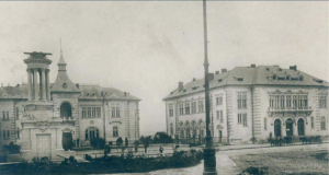 Deputatul Bola ridică „vocea patriotului naţionale” căinând monumentele ce nu vor fi fost în Dobrogea Sursa: Flickr.ro Palatul-Regal-din-Constant