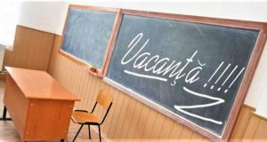 Trimestre sau semestre – problema fundamentală a educației?