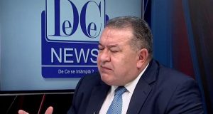 Împăratu’ dospit cu colivă ! Sursa: YouTube