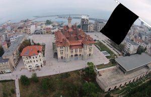 Au băgat peninsula constănţeană în doliu Editare foto Peninsula în bernă