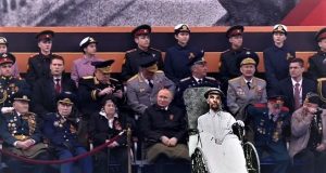 Cât are de gând să colinde Putin cu denazificarea, prin Europa?