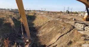 Valu lui Traian:Lucrări de decolmatare la canalul colector Valea Seacă