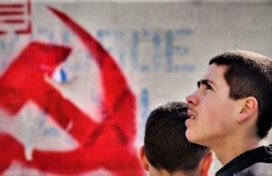 Alternativa Dreaptă – proiect de lege privind interzicerea organizațiilor și simbolurilor comuniste