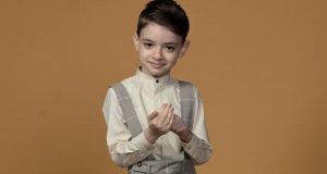 Respectul se câştigă, nu se cerşeşte! Sursa: Rareș Prisacariu Facebook