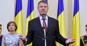 Un Președinte și două Românii Sursa:wowbiz.ro