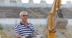 A sărit ca găina la muci Sursa: Facebook