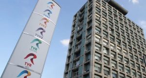 Şi la SRTV poate „să ajungă curu’ cap şi lindicu’ pârcălab!”