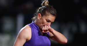 Simona Halep, recurs la soluția cenușii pe cap Sursa: eurosport.ro