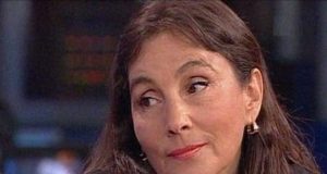 “Pisica doldora de bani” evacuată din sala de judecată! Pe când și din teatru?