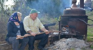 Ciolacu descătușează Jihadul Țuicarilor Sursa: facebook