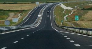 România – Câte șosele tot atâtea aiurele