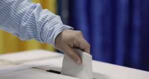 “Cei 300” – iluzia unui referendum furat