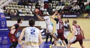 Constanța ca pe vremuri: Victorii la volei și baschet în Sala Sporturilor