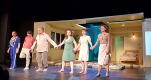 În vreme ce alții construiesc, noi la Constanța distrugem