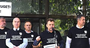 Continuă acțiunile greviste ale ziariștilor, până la victorie