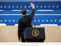 Salutul lui Musk, idolatria și prețul suferinței umane Sursa: Politico