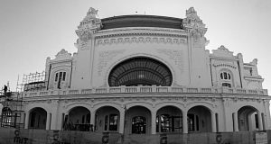 La Constanța, fals pas de vals pe Faleza Cazinoului