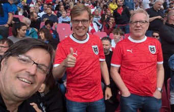 România trebuie să continue la Viena asediul Austriei Sursa: Tănase Petrenco selfie