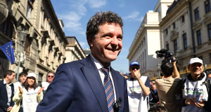 Ne-a trecut glonțul din “aur” pe la ureche Sursa libertatea.ro