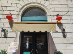 La masa cu tov. Mao în Milano