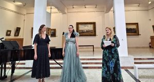 Muzică și poezie cehă cu trei cosânziene constănțene Foto: Geta Frigioiu