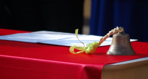 Deschiderea anului școlar, marea bătaie de joc națională