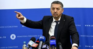 Educația românească între austeritate și modernizare