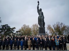 Cum arată o zi națională sărbătorită din obligație