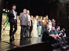 La Teatrul Căluțul de Mare, nuntă cu dar: “Dar, unde-s mirii?” Foto: Geta Frigioiu