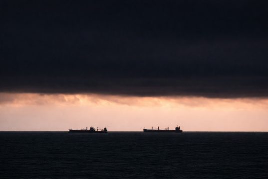 La marginea furtunii Foto: Dan Mihăescu/ Sentinela