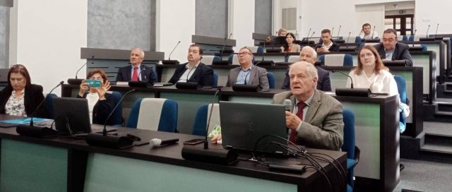 554697455_10232076110510817_5836046651846647313_n