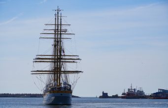 Nava Școală Mircea la a patra traversadă a Atlanticului Sursa: mapn.ro