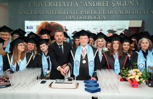 Postura și impostura universitară între academism și ‘academicism’ Sursa: facebook.com/andreisaguna