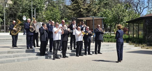 Sursa RAJA: Fanfara Muzica Apelor