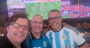 Cu galeria argentiniană pe “OLED Stadium” în Desert Diamonds White Tanks