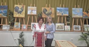 Rodica Ristea și-a lansat volumele „Flori de câmp” și „Misterul din adâncuri” Foto: Geta Frigioiu