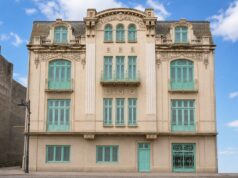 Cercul literar al tinerimei din Constanța «Ovidiu» Clădirea din Constanța str. Traian 25 ce a găzduit la 1898 Cercul literar Ovidiu
