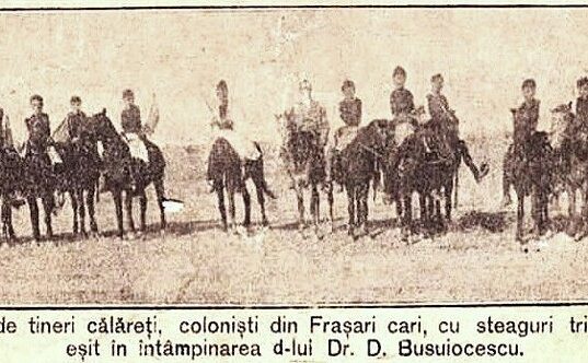Întemeierea satului Frașari în județul Durostor (31 octombrie 1926) „Tribuna Românilor de peste hotare”, număr festiv consacrat inaugurării satului Frașari, Anul IV, nr. 1-2, ianuarie-februarie 1927, fotografie pe copertă